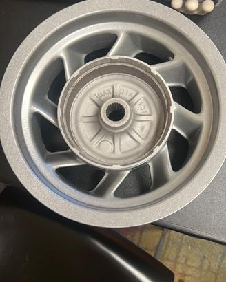 cerchio posteriore Honda Cn250 spazio perfetto