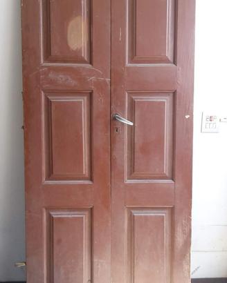Coppia di porte antiche del 700 da restaurare.