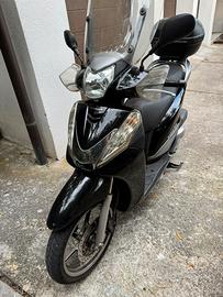 Honda SH 300