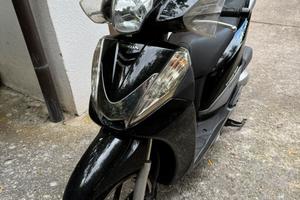 Honda SH 300