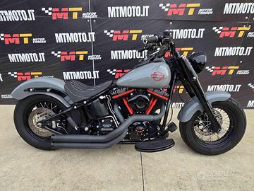 HARLEY-DAVIDSON FLS Softail Slim Bobber Video 36