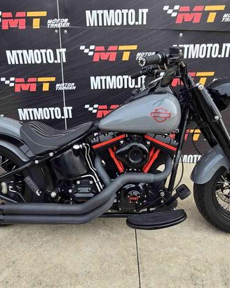 HARLEY-DAVIDSON FLS Softail Slim Bobber Video 36
