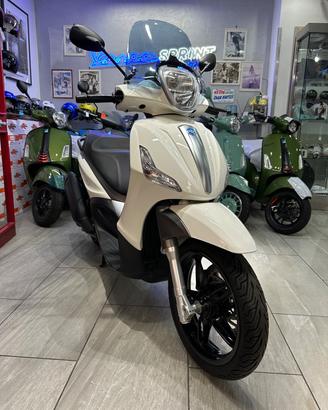 Piaggio Beverly 350 sport touring come nuove condi