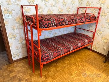 LETTO A CASTELLO in acciaio