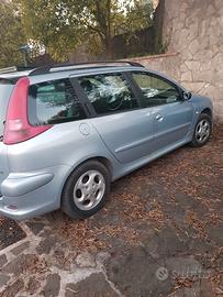 AUTO PEUGEOT 206 SW USATA