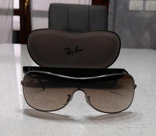 Occhiali da sole Ray-Ban RB 3211 004/13