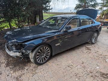 ricambi BMW 730D  sinistrata davanti , 