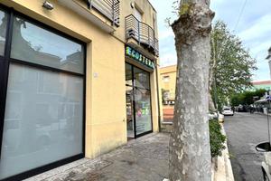 NEGOZIO A RIMINI