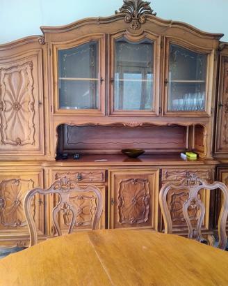 Credenza antica