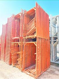 Ponteggio pilosio a perni