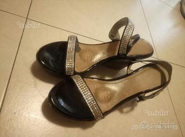 Scarpe sandali donna con preziosi strass