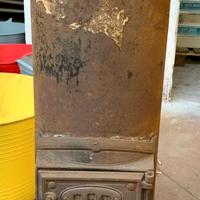 Stufa a legna in ghisa a colonna