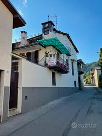 Casa antica indipendente
