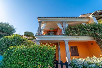 Trilo Luana con piscina e vista mare