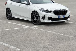 BMW serie 1 f40 118d m sport M Performance 