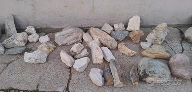 Marmo pezzi e pietre