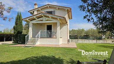 Villa di 150 m² con 5 locali a Montalto di Castro