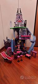 Castello Monster High - Le Catacombe