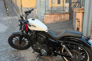 Harley davidson 2012 883 sportster