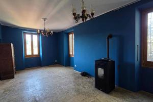 Appartamento di 80 m² con 4 locali a Cave