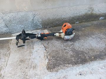 Decespugliatore marca Still