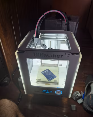 stampante 3d ultimaker 2go +1 bobina PLA rossa