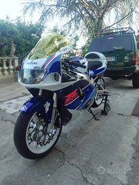 Suzuki gsxr srad 750