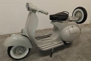 Piaggio Vespa VNA1T del 1958