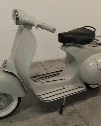 Piaggio Vespa VNA1T del 1958