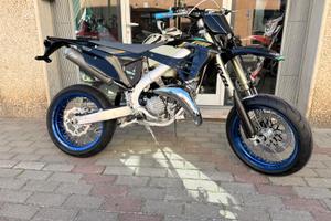 TM SMR 125 ES Fi 2T 2026 BLACK