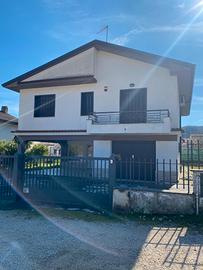 Villa su due livelli