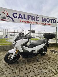 Sym ADXTG 400 Abs, Tcs , bauletto compreso