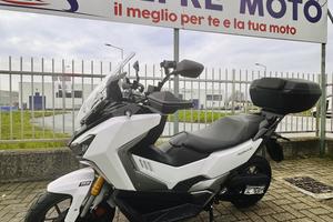 Sym ADXTG 400 Abs, Tcs , bauletto compreso