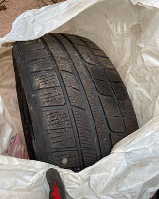 Gomme invernali 235/55 r18 104H