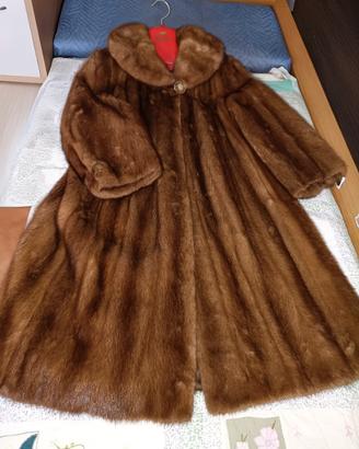 pelliccia di visone maschio