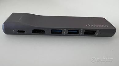 Adattatore 8 in 1 per MacBook