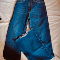 Pantaloni in jeans