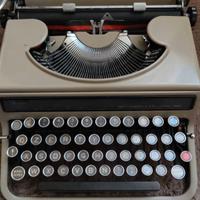 MACCHINA PER SCRIVERE  OLIVETTI 42 studio usata po
