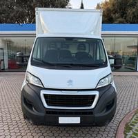 Peugeot Boxer 335 2.2 BlueHDi 140 S&S PC Cabinato