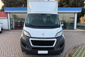 Peugeot Boxer 335 2.2 BlueHDi 140 S&S PC Cabinato