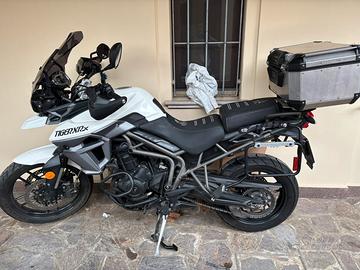 Triumph Tiger 800 xrx