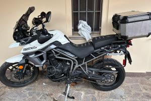 Triumph Tiger 800 xrx