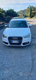Audi  a1 bianca