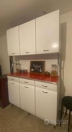 credenza in formica