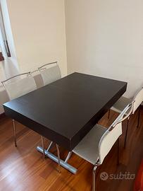 Tavolo soggiorno allungabile di design