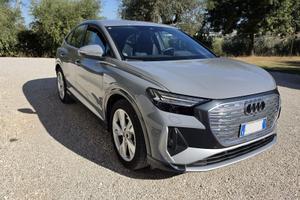 Audi Q4 e-tron  S line edition 45