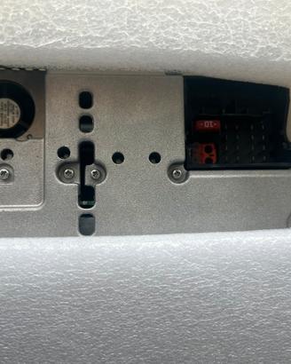 Auto radio