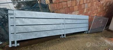 Ringhiera a fasce di lamiera zingata