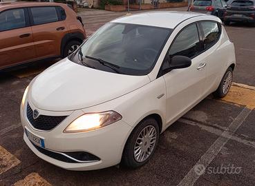 LANCIA YPSILON 1.3 MULTIJET DIESEL 