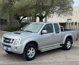 Isuzu D-Max 2.5 TD Space Cab 4WD Pick-up LS EU4